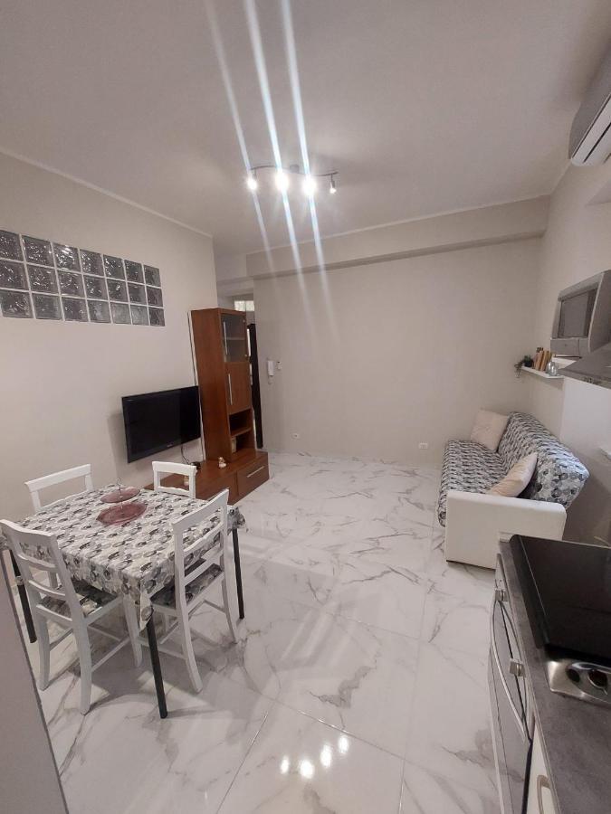 El Mar Casa Vacanza Lavinio Mare 안치오 외부 사진